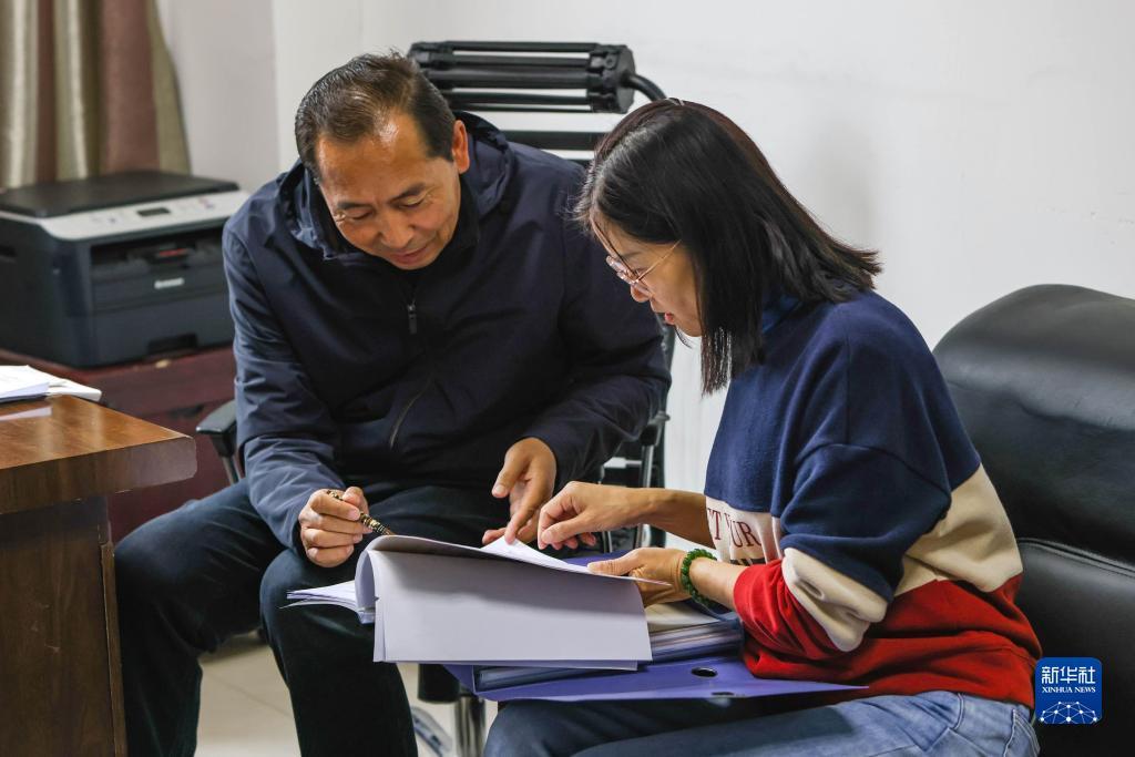 网上百老汇下载